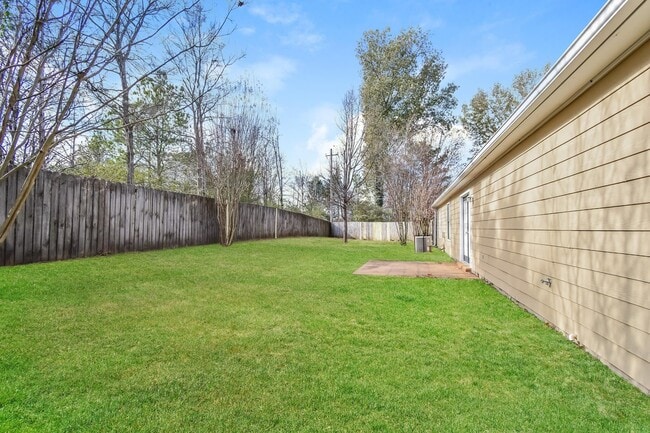 Building Photo - 7111 Peppermill Ln