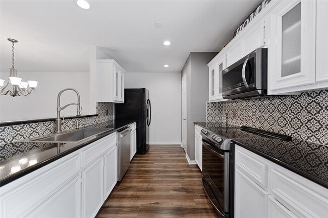 Building Photo - 2623 Woodridge Cove Dr
