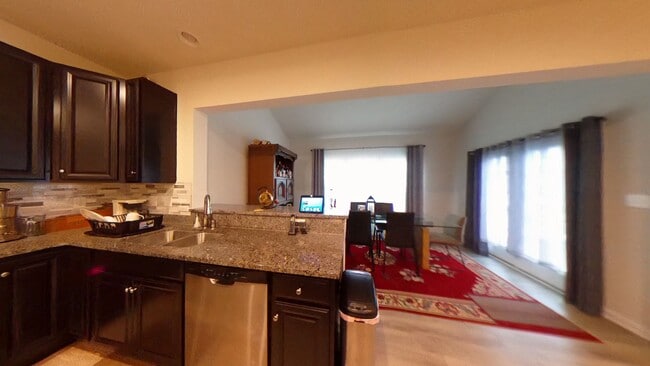 Building Photo - Large Single Home in The Woodlands On Fish...