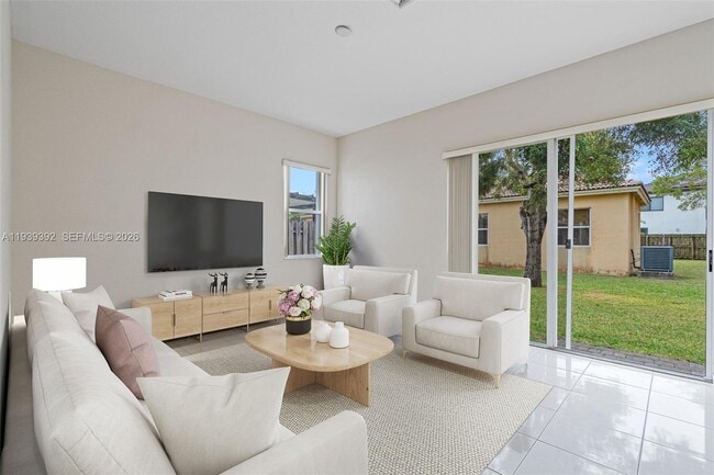 Building Photo - 1924 SE 17th Ct