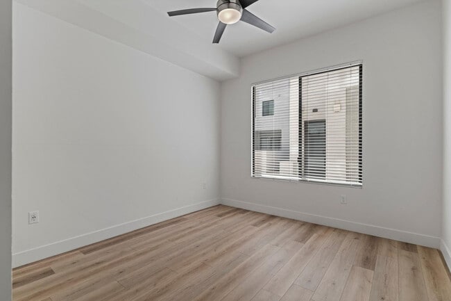 Building Photo - 7300 E Earll Dr