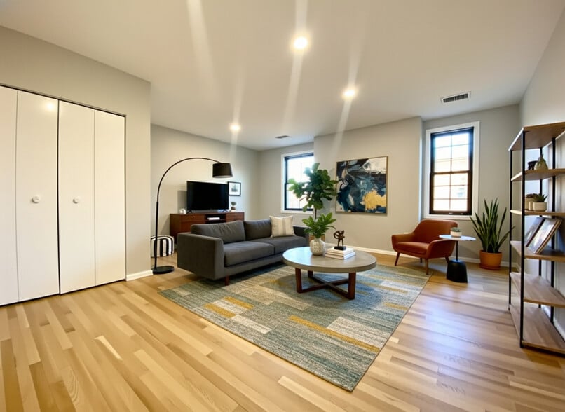 Building Photo - 151 W Brookline St