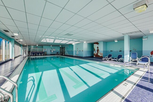 Building Photo - 4800 S Chicago Beach Dr