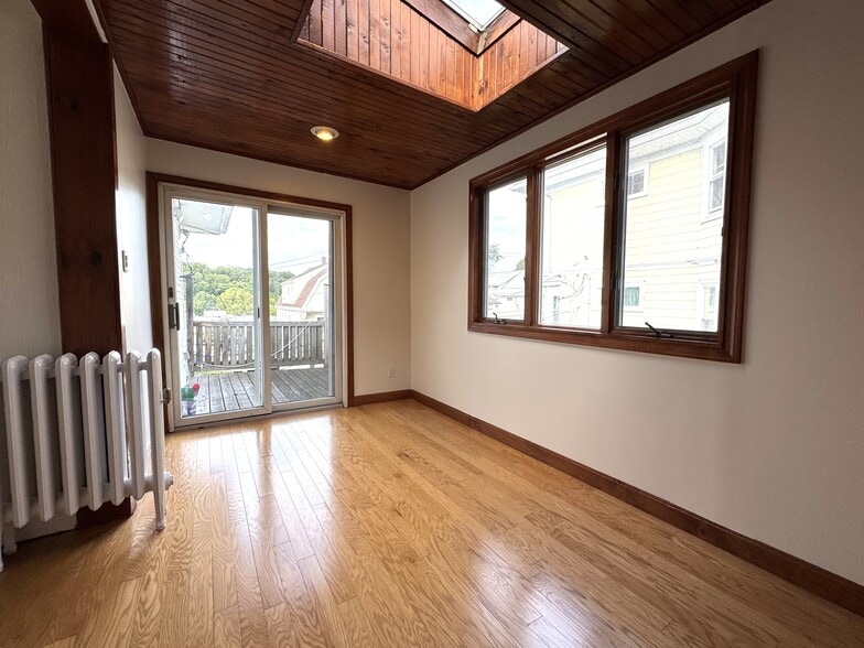 Building Photo - 14 Breck Ave