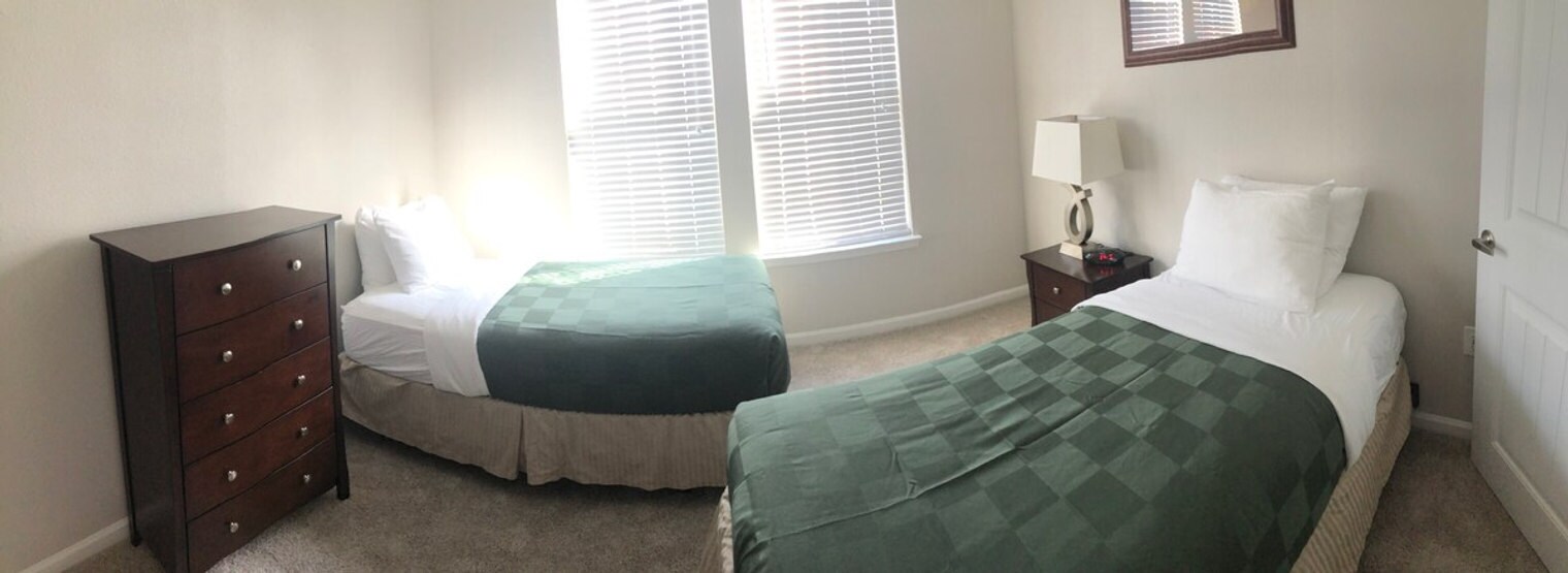 Building Photo - 8550 Nb Interstate 77 St