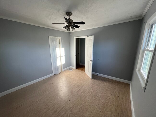 Building Photo - 26 Highland Ln