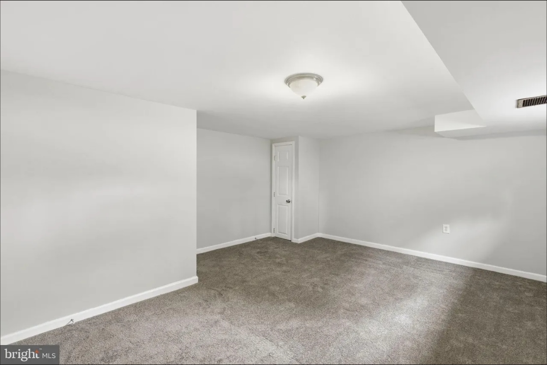 Building Photo - 1107 N Marlyn Ave