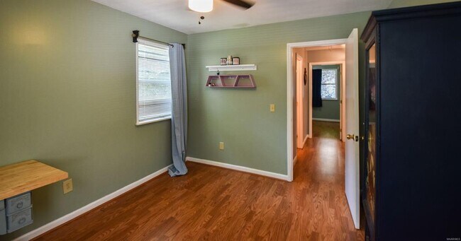 Building Photo - 555 Shady Acres Rd