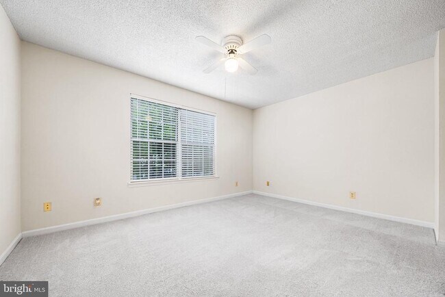 Building Photo - 12109 Green Ledge Ct