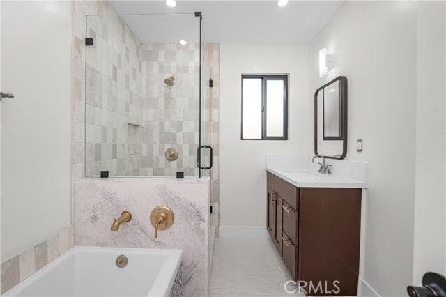 Building Photo - 1659 Elevado St