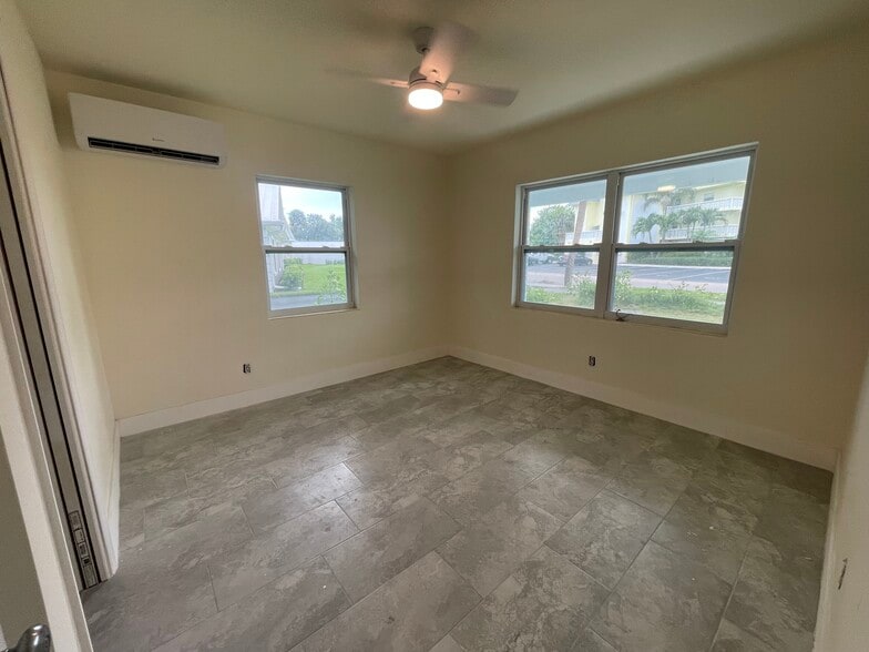 Building Photo - 2194 Ponce de Leon Cir