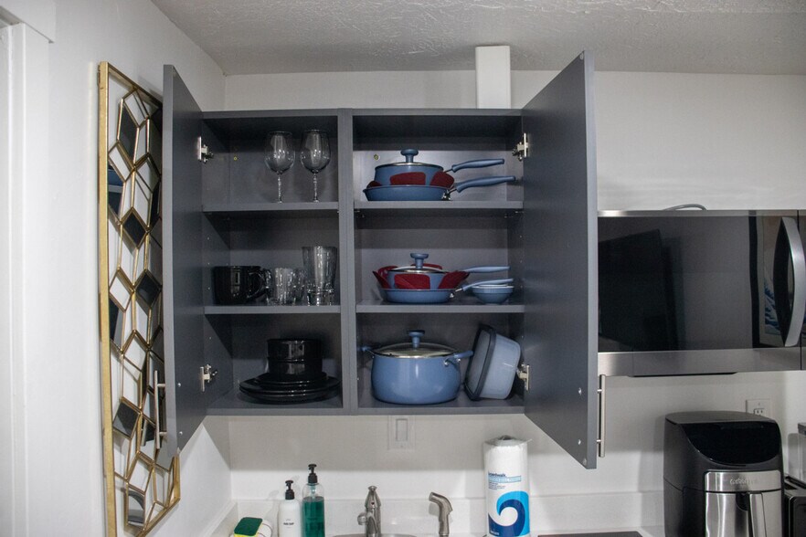 Building Photo - 1219 W 500 S