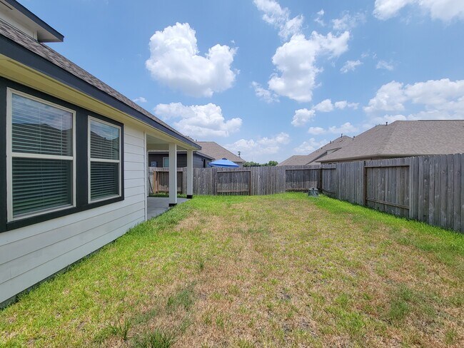 Building Photo - 10423 Astor Pt Trl