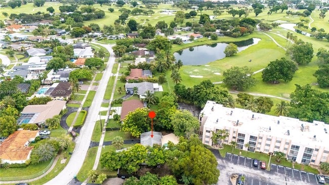 Building Photo - 15831 Palmetto Club Dr