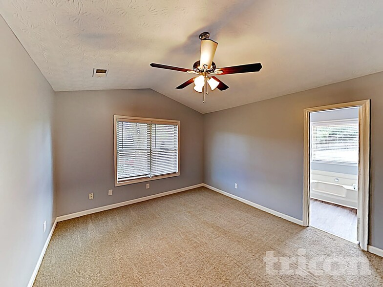 Building Photo - 105 Dailey's Plantation Dr