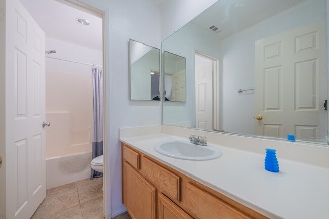 Building Photo - 3713 Steeple Way