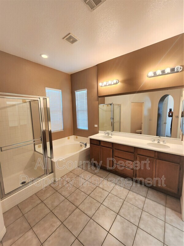 Building Photo - 84269 Canzone Dr