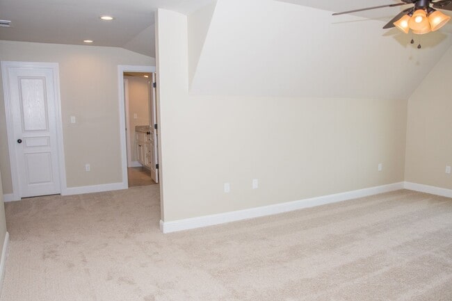 Building Photo - Barrington Park Subdivision