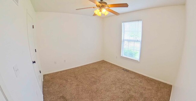 Building Photo - HUGE Backyard + Amazing Patio + Pet Friend...