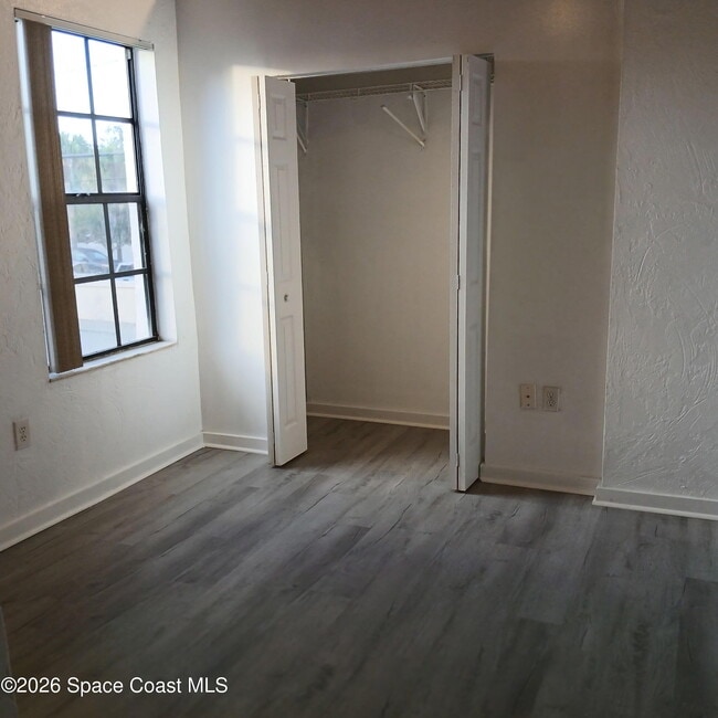 Building Photo - 115 Peachtree St