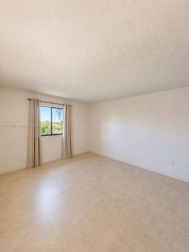 Building Photo - 1110 Green Pine Blvd