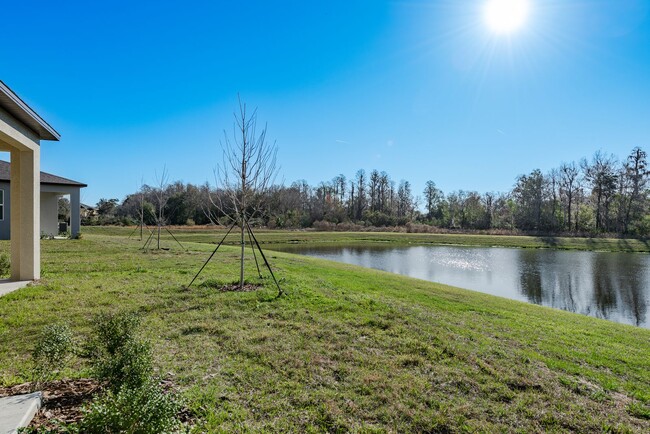 Building Photo - 18234 Pleasantview Blvd