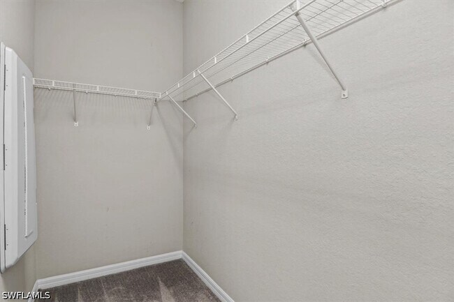 Building Photo - 9176 Glenforest Dr