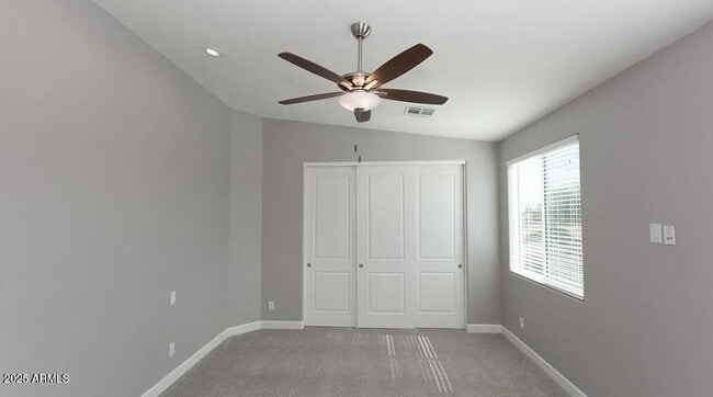 Building Photo - 1028 E Curry Rd