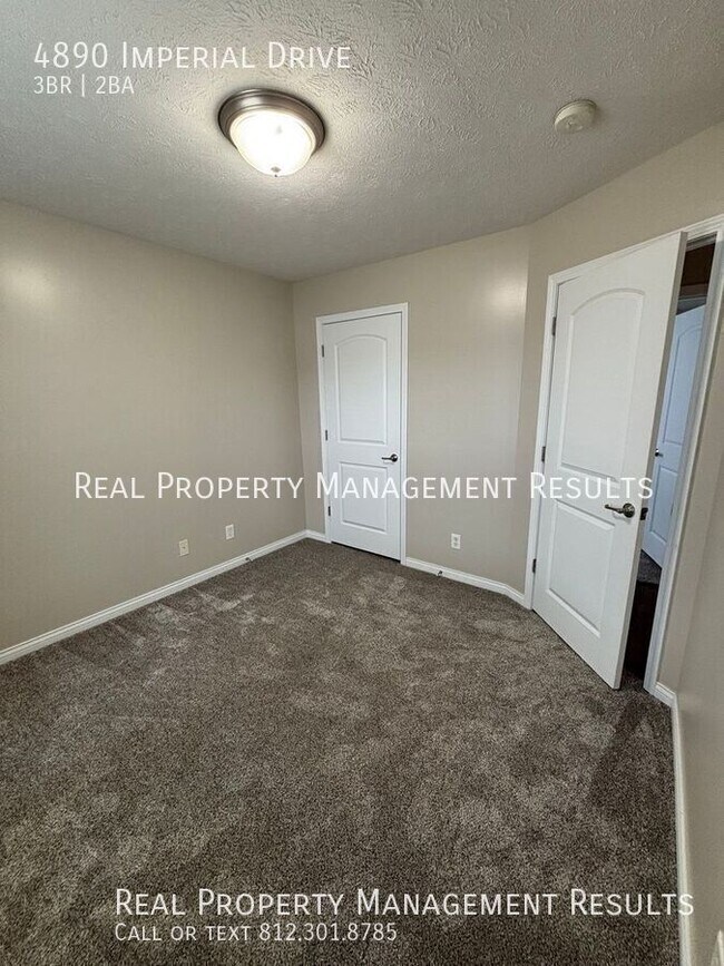 Building Photo - 4890 Imperial Dr
