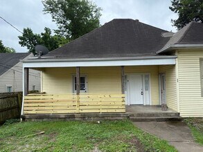 Building Photo - Amazing 4 BR Home for a Great Price!