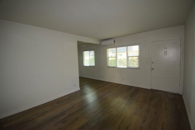 Building Photo - 11054 Otsego St