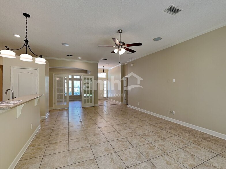 Building Photo - 908 Athlone Ln