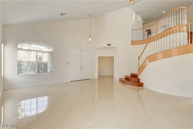 Building Photo - 9537 Gainey Ranch Ave