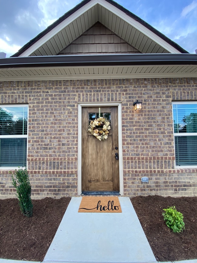 Building Photo - 114 Parks St