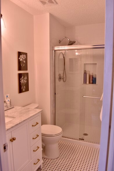 Building Photo - 3 Preakness Ct