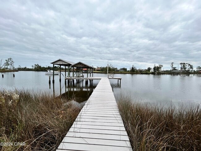 Building Photo - 7134 Bay Crest Rd