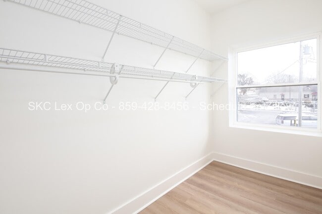 Building Photo - 7 North Main