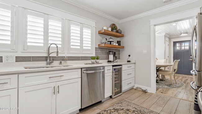 Building Photo - 2501 High Ave