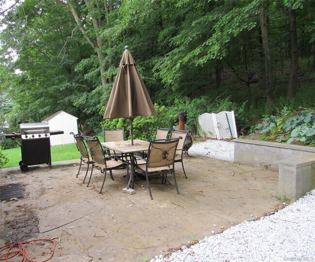 Building Photo - 30 Craigville Rd