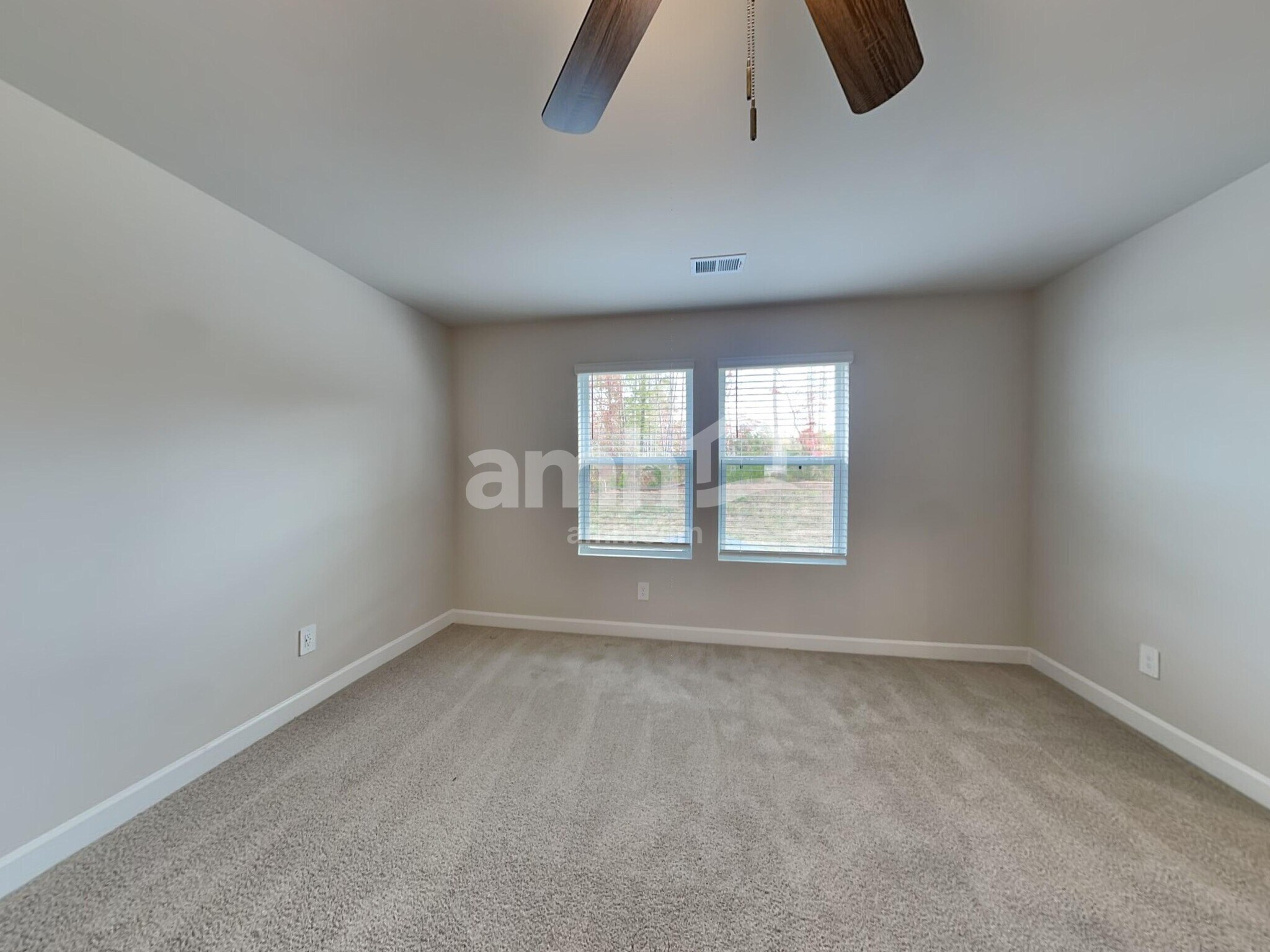 Building Photo - 210 Granby Trl