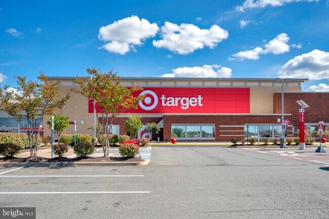 Building Photo - 9403 Pacific Elm St