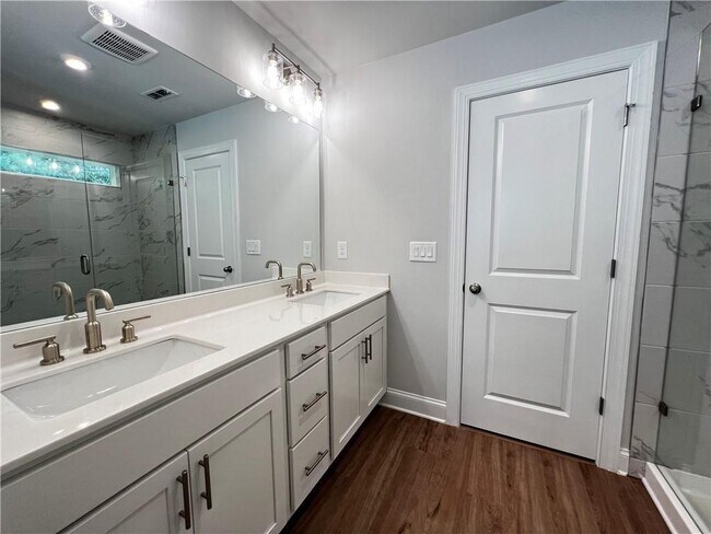 Building Photo - 713 Stickley Oak Way