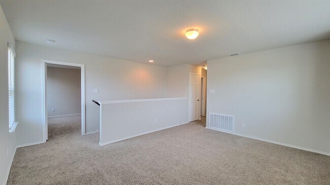 Building Photo - Beautiful two story home in Highland Farms!