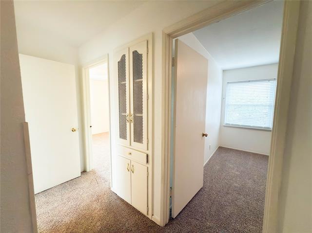 Building Photo - 8636 Strathmore Dr