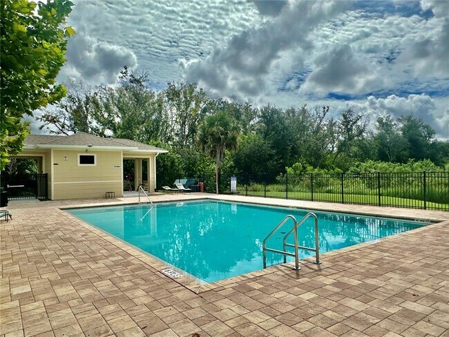 Building Photo - 710 Spring Creek Dr