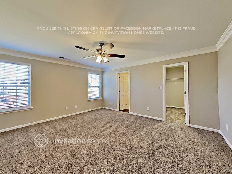 Building Photo - 10441 Pickerel Ln
