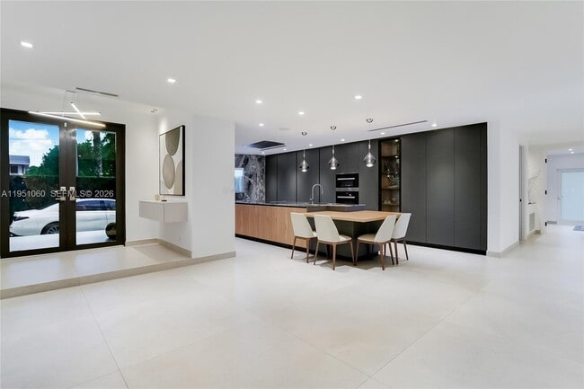 Building Photo - 431 Layne Blvd