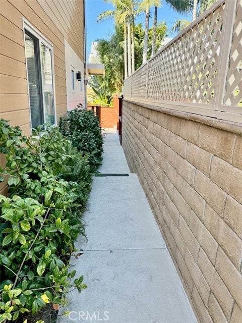 Building Photo - 270 Pearl St