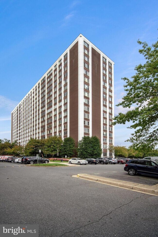 Building Photo - 11801 Rockville Pike