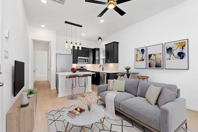 Building Photo - 8294 Boundary Waters Dr